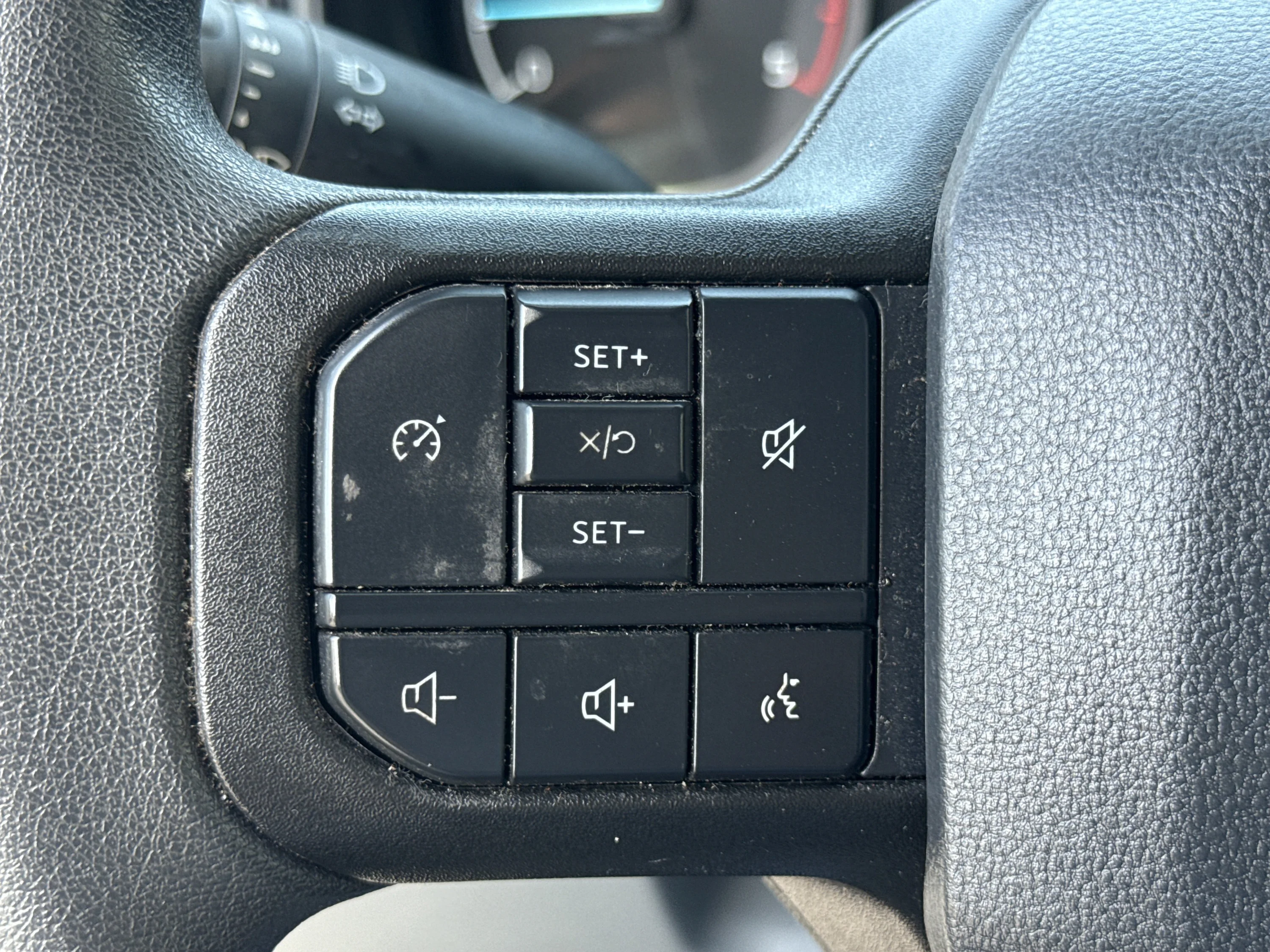 Used 2026 Oxford White Ford XLT image 39