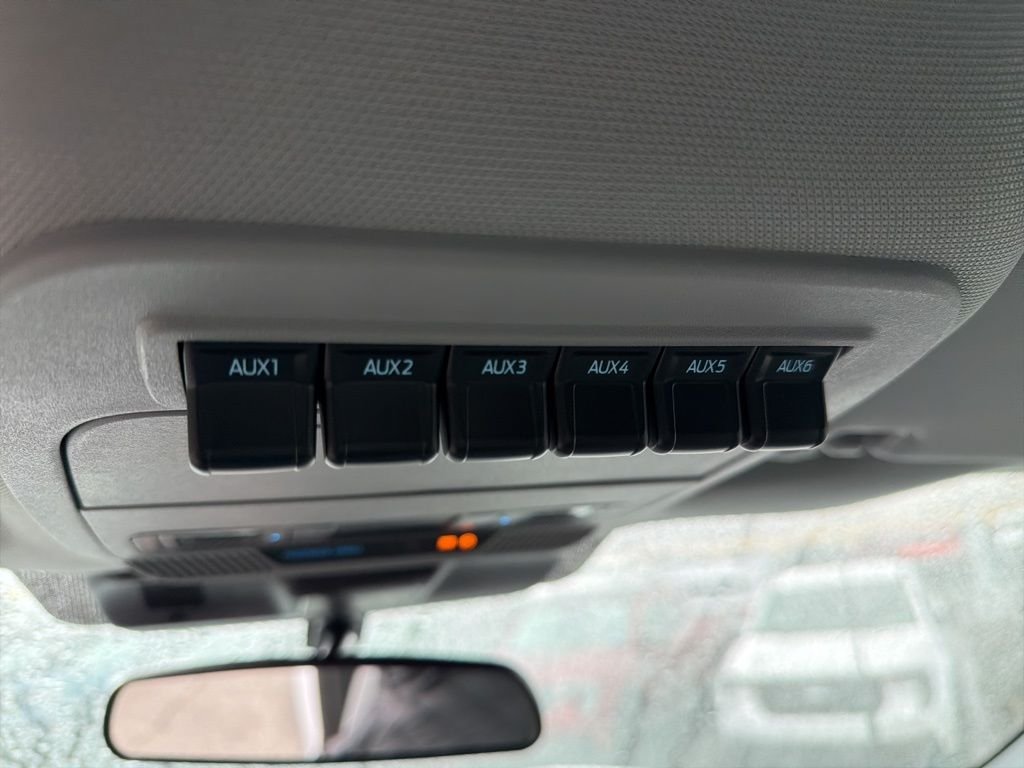 New 2026 Oxford White Ford F-350® XL FLAT BED image 22