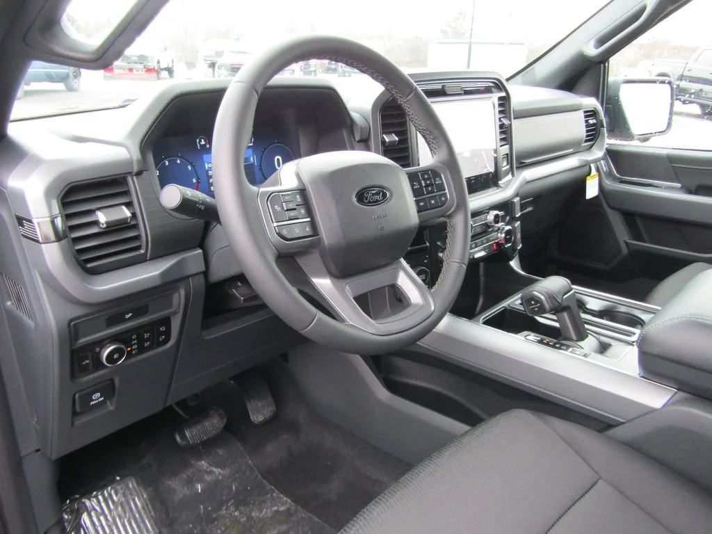 New 2026 Avalanche Ford XLT image 10