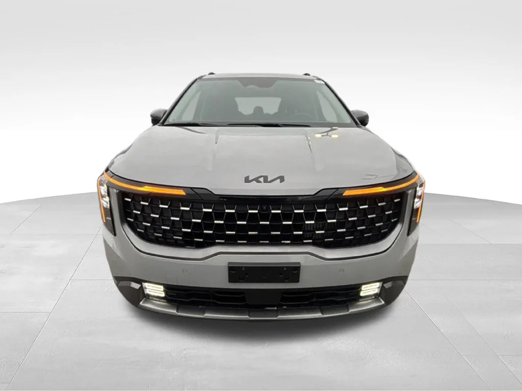 Used 2026 Silver Kia SX image 9