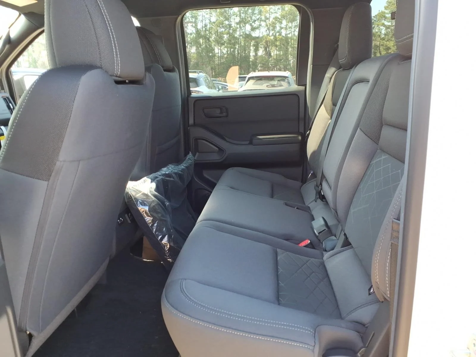 2026 Nissan Frontier Crew Cab SV - 9