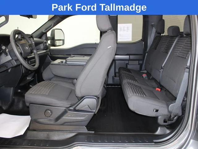 Used 2022 Gray Metallic Ford XL image 23
