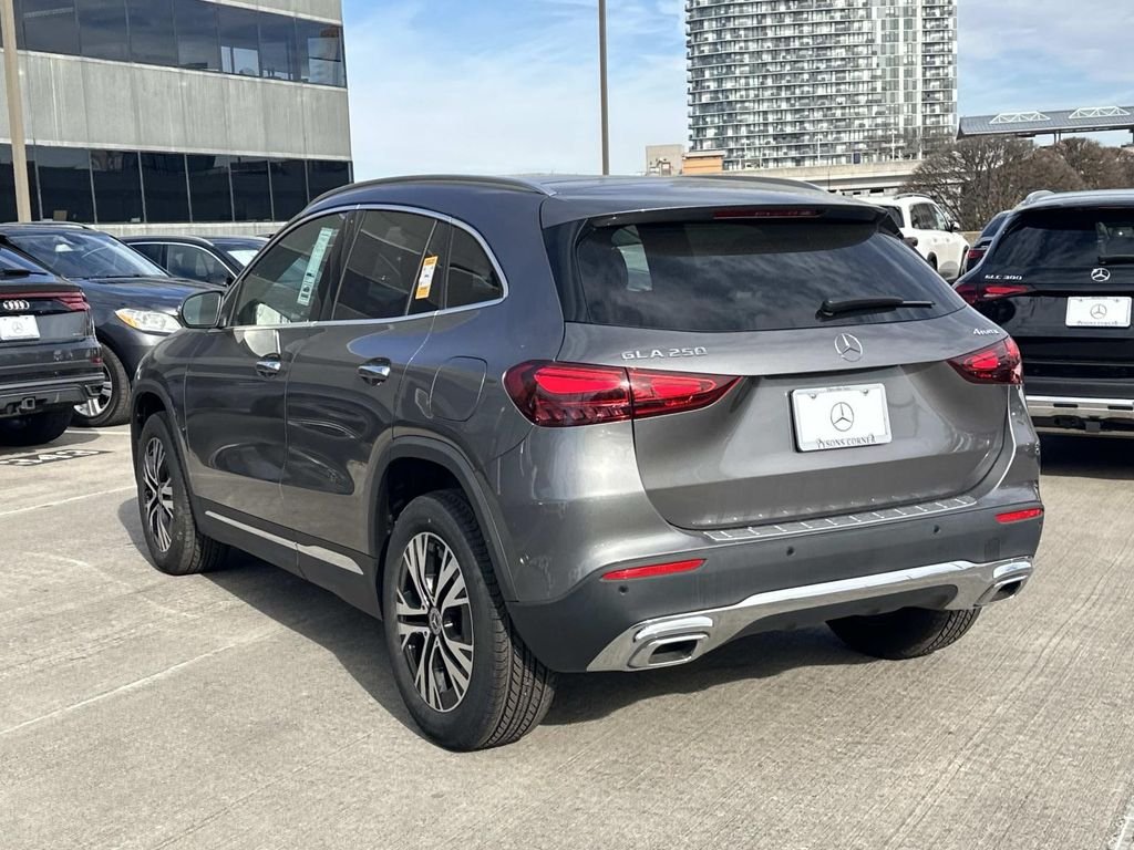 Used 2026 Mountain Grey Metallic Mercedes-Benz GLA 250 image 7