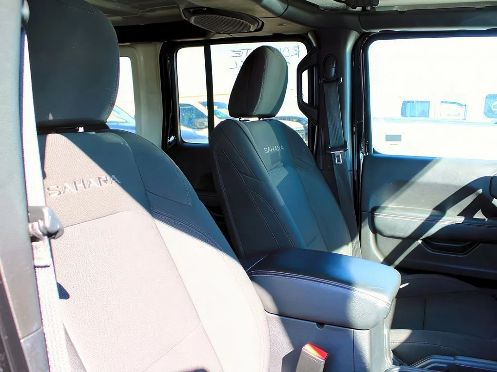 2023 Jeep Wrangler 4-Door Sahara - Photo 20