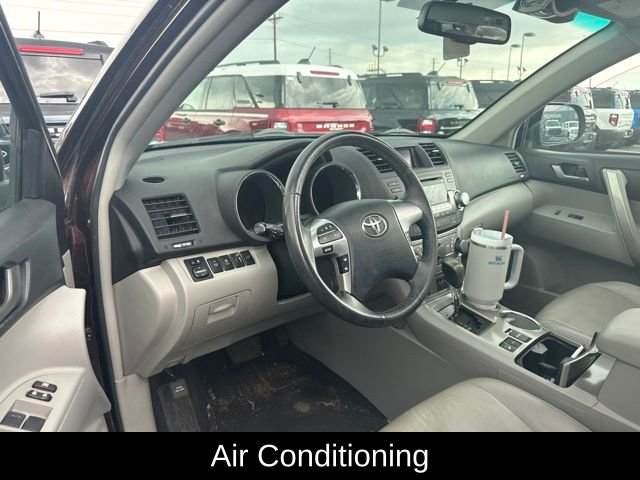 Used 2012 Red Toyota SE image 10
