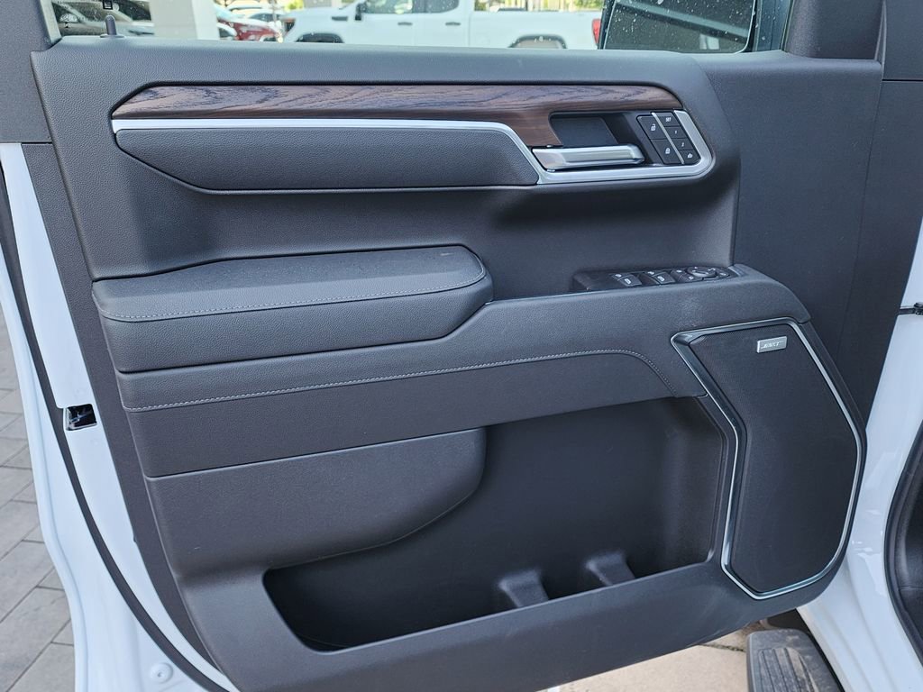 2026 GMC Sierra 1500 SLT - Photo 14
