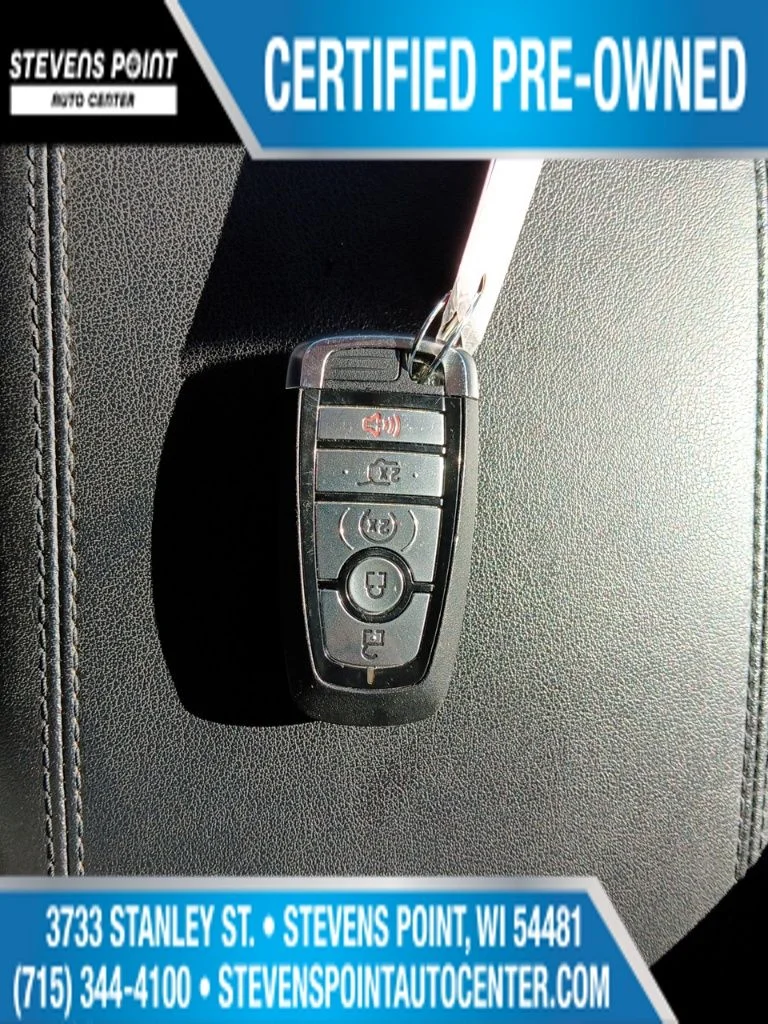 Used 2023 Rapid Red Metallic Tinted Clearcoat Ford SEL image 35