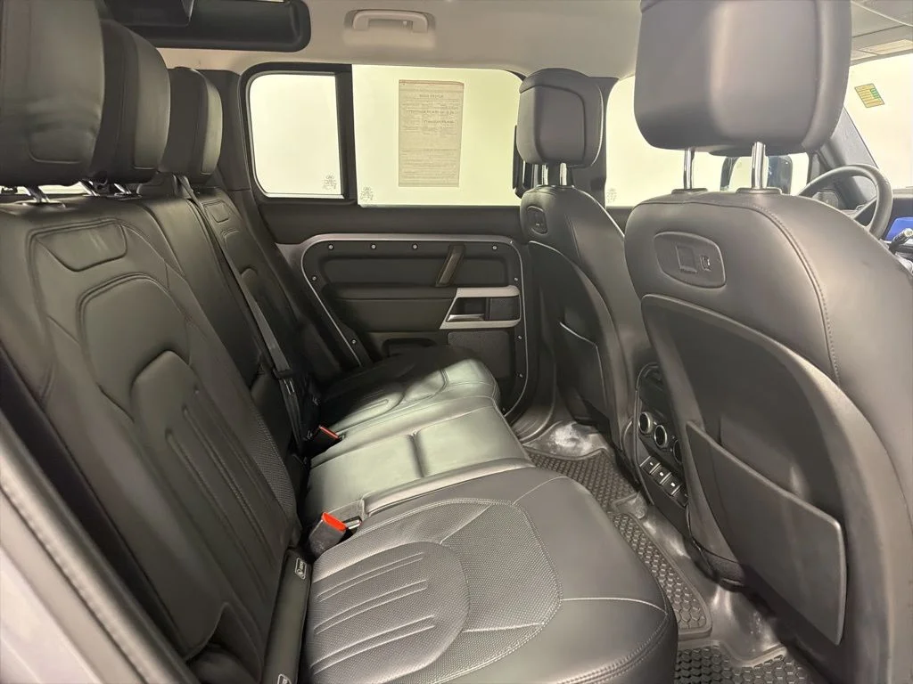 Used 2020 Eiger Gray Metallic Land Rover HSE image 27
