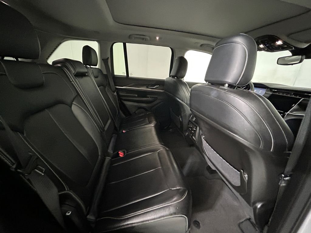 Used 2023 Silver Jeep Limited image 17