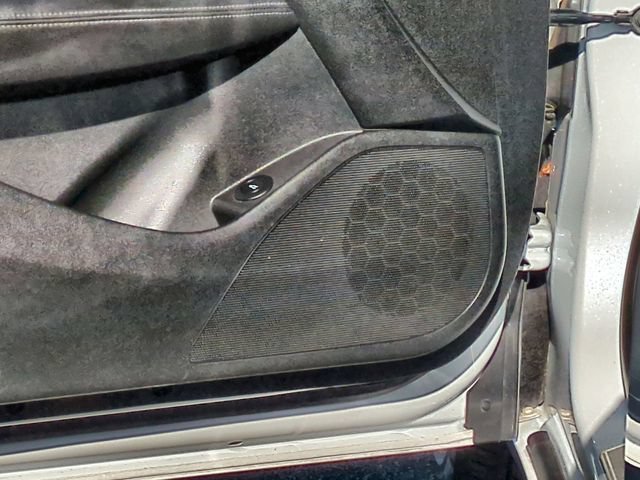 Used 2017 WHITE FROST TRICOAT Buick Essence image 27
