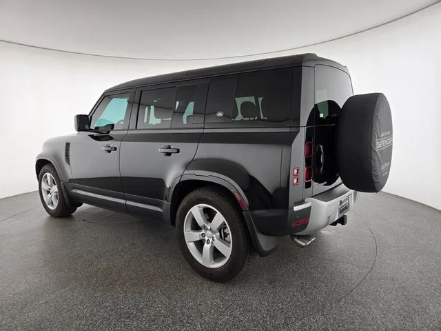 Used 2024 Black Land Rover SE image 16
