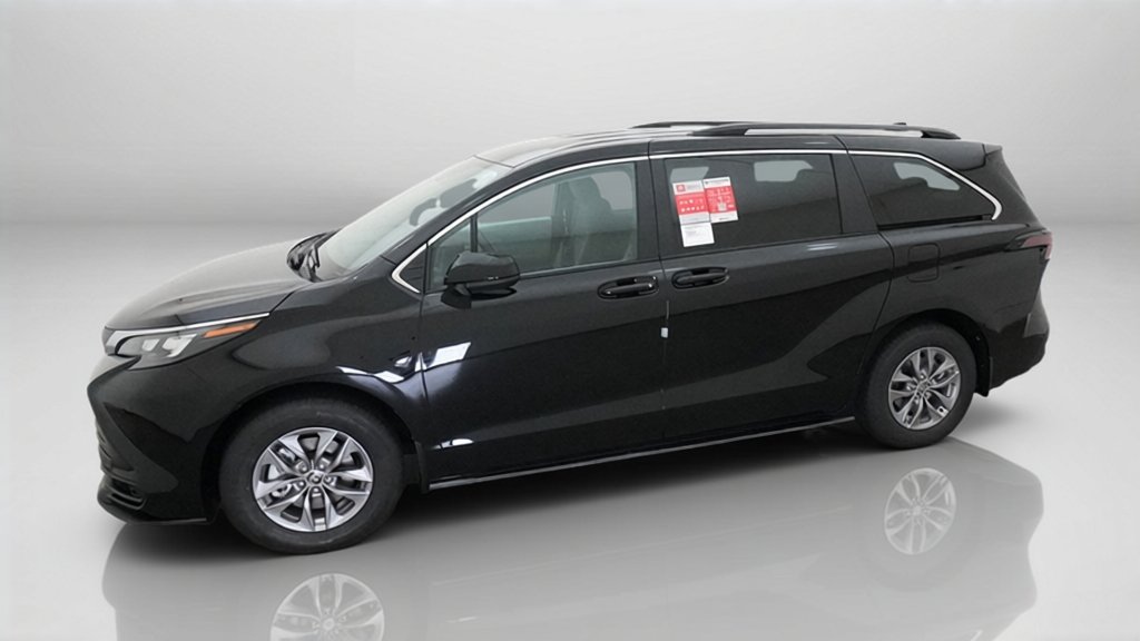 New 2026 Midnight Black Metallic Toyota LE image 33