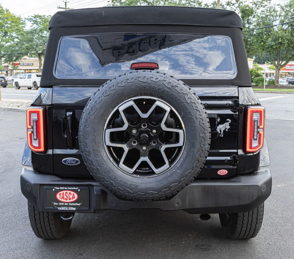 Used 2022 Black Ford Outer Banks image 5