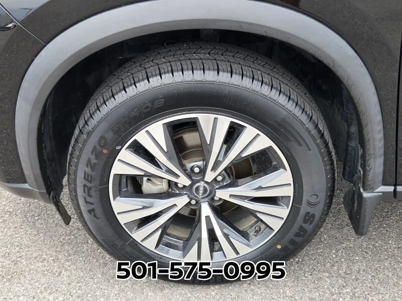 Used 2023 Super Black NISSAN FWD SV image 19