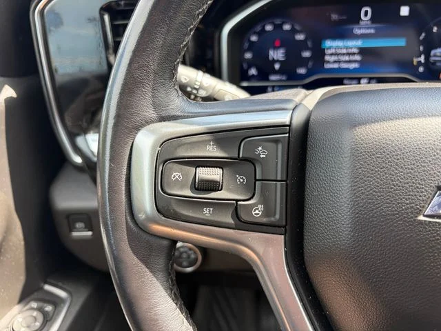 Used 2022 White Chevrolet RST image 8