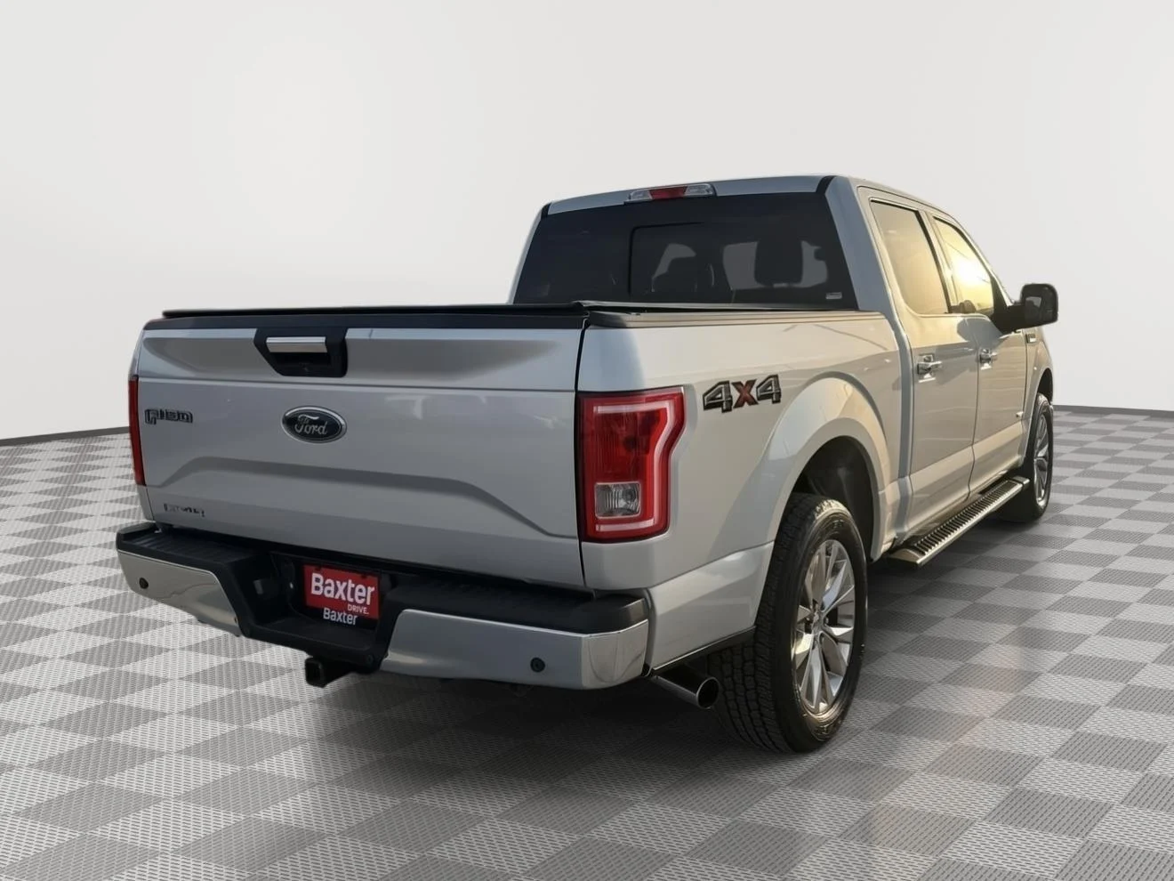 Used 2016 Ingot Silver Metallic Ford XLT image 5