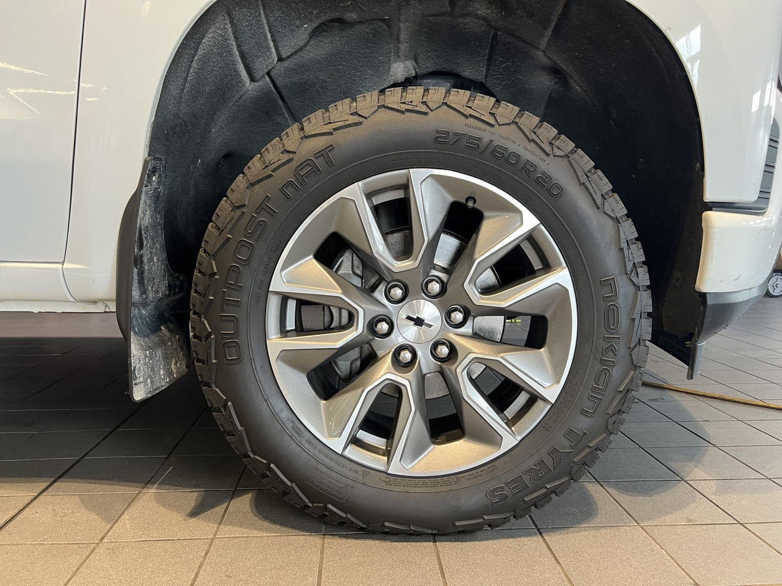 Used 2020 Summit White Chevrolet RST image 13