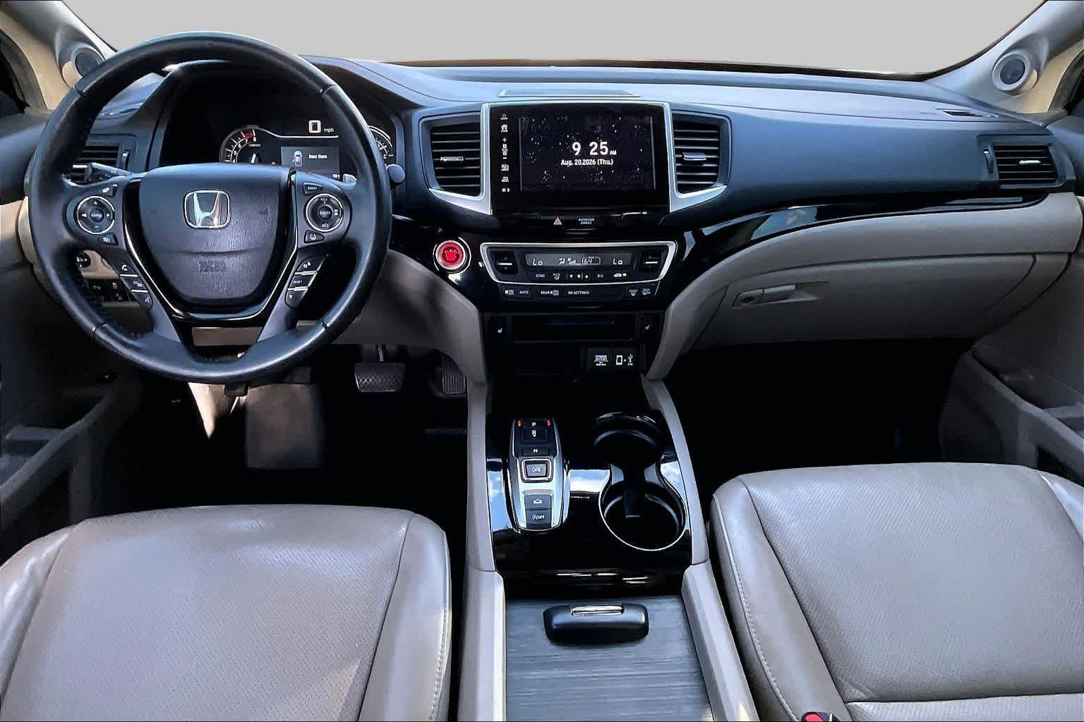 Certified Used 2020 Platinum White Pearl Honda RTL-E image 16