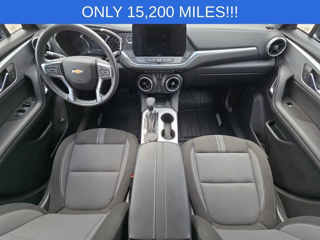 Used 2024 Black Chevrolet 2LT image 21