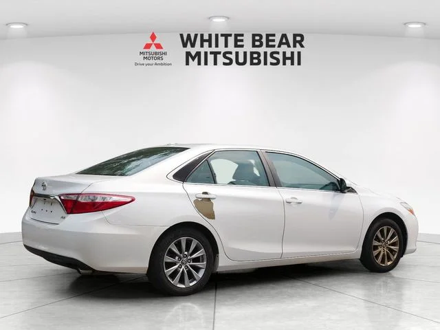 Used 2015 Blizzard Pearl Toyota XLE image 6