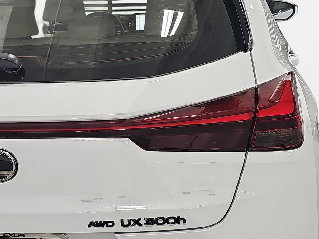New 2026 Ultra White Lexus PREMIUM AWD image 32