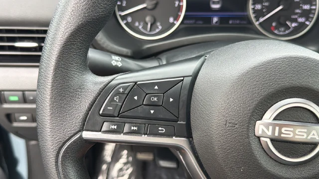 Used 2025 Gray Nissan SV image 22