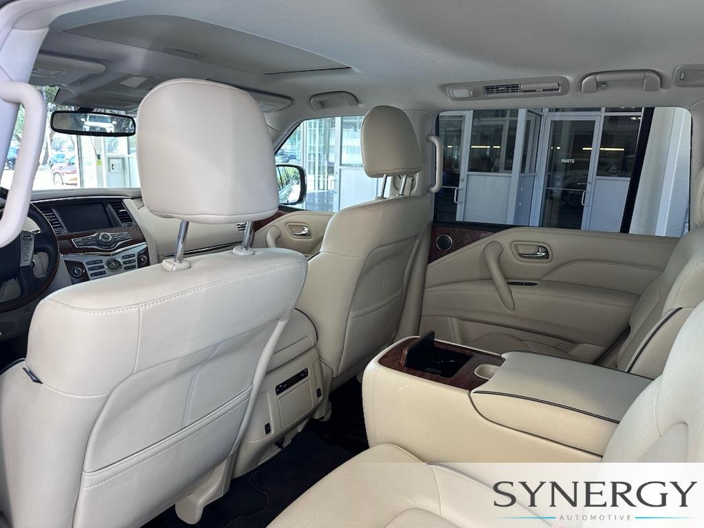 Used 2018 Moonstone White INFINITI Base image 26