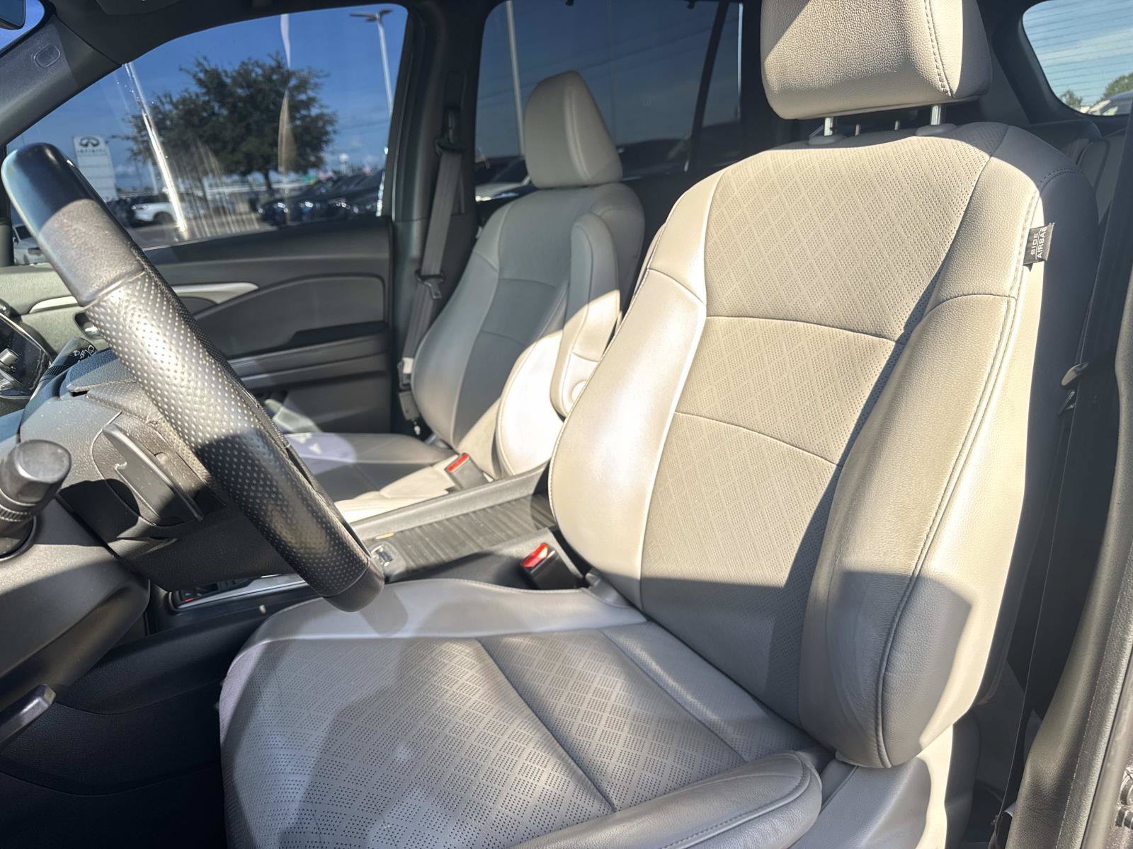 Used 2020  Honda EX-L image 15