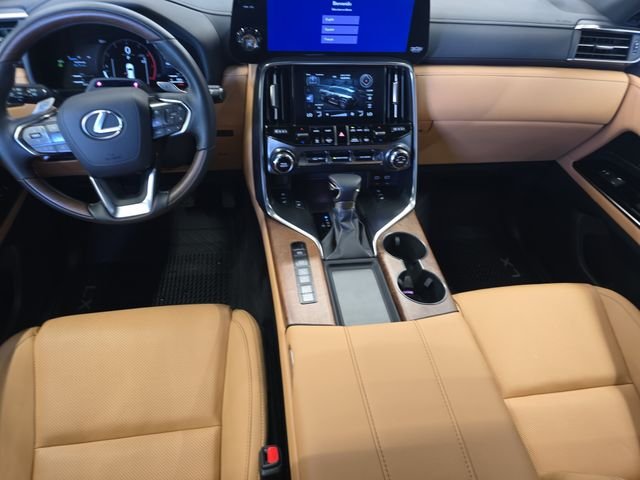 Used 2026 White Lexus 600 Luxury image 10