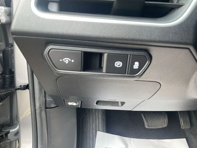2025 Kia K4 LXS - Photo 21