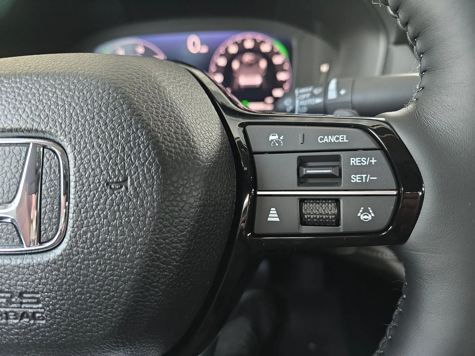 New 2026 Platinum White Pearl Honda Touring image 18