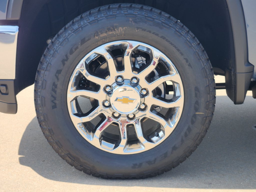 2026 Chevrolet Silverado 2500 HD LTZ - Photo 18