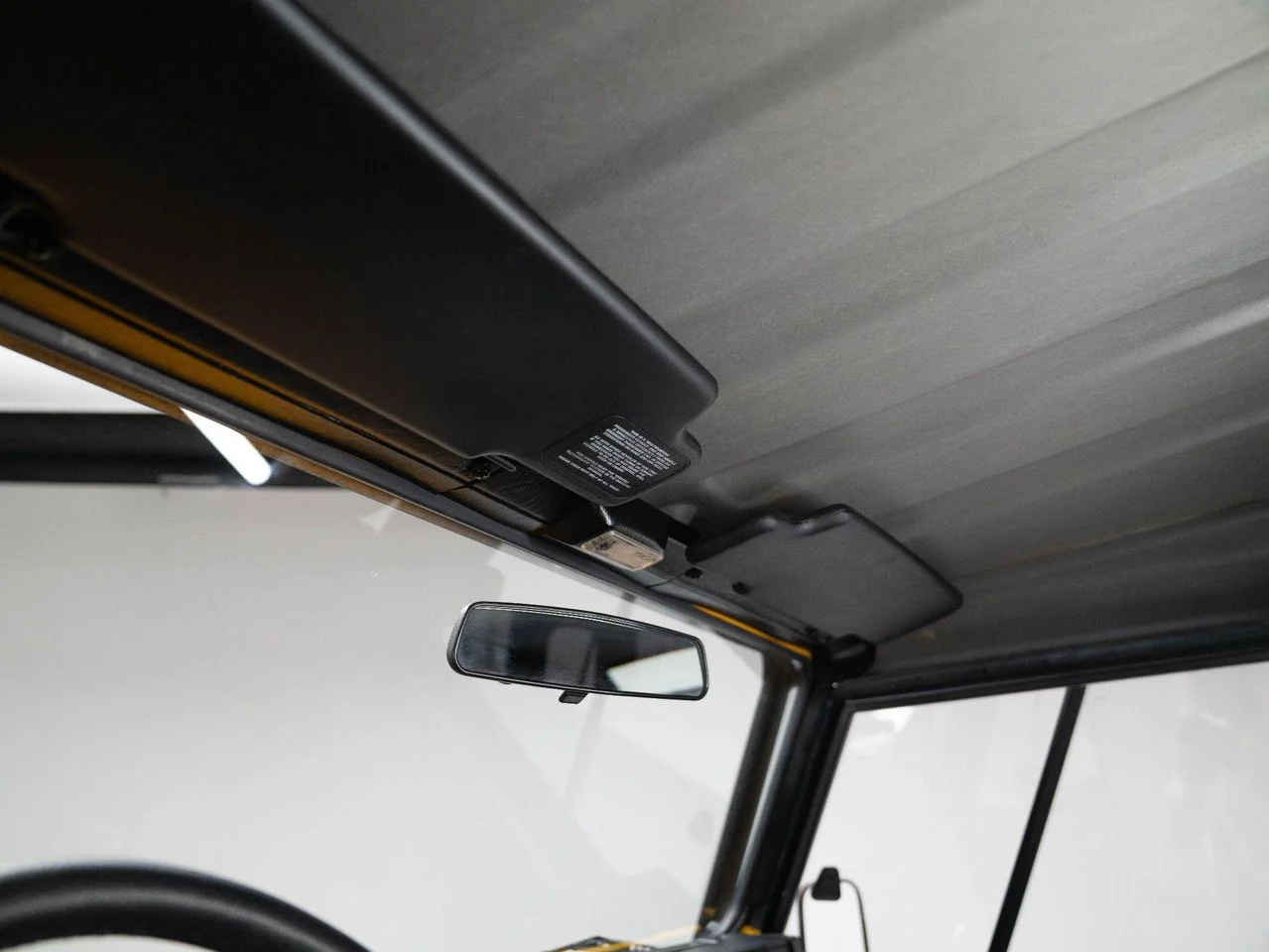 Used 1995 AA YELLOW Land Rover Soft Top image 17