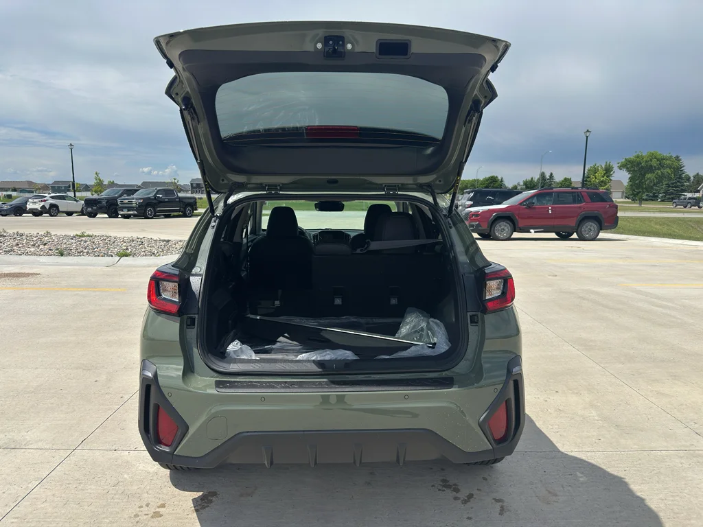New 2026 ALPINE GREEN Subaru Limited image 7