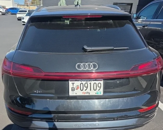 Used 2024  Audi Premium Plus image 4