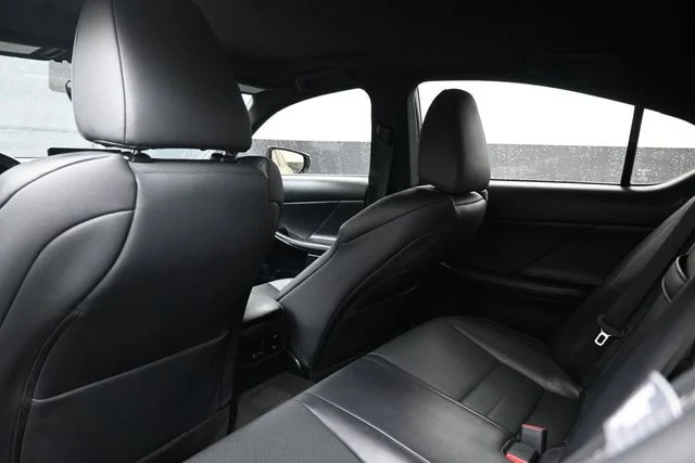 Used 2024  Lexus 350 F SPORT image 15