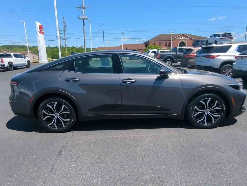 Used 2023 Gray Toyota XLE image 9