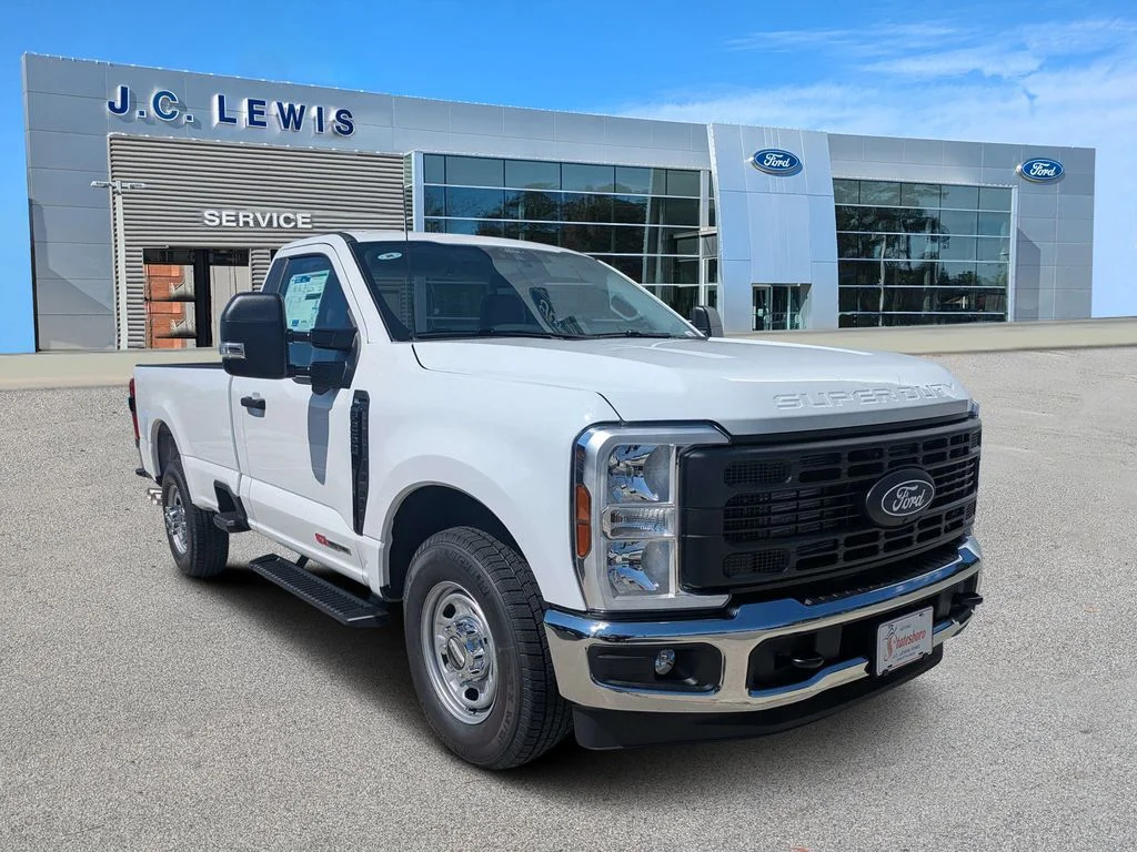 New 2027 Oxford White Ford XL image 1