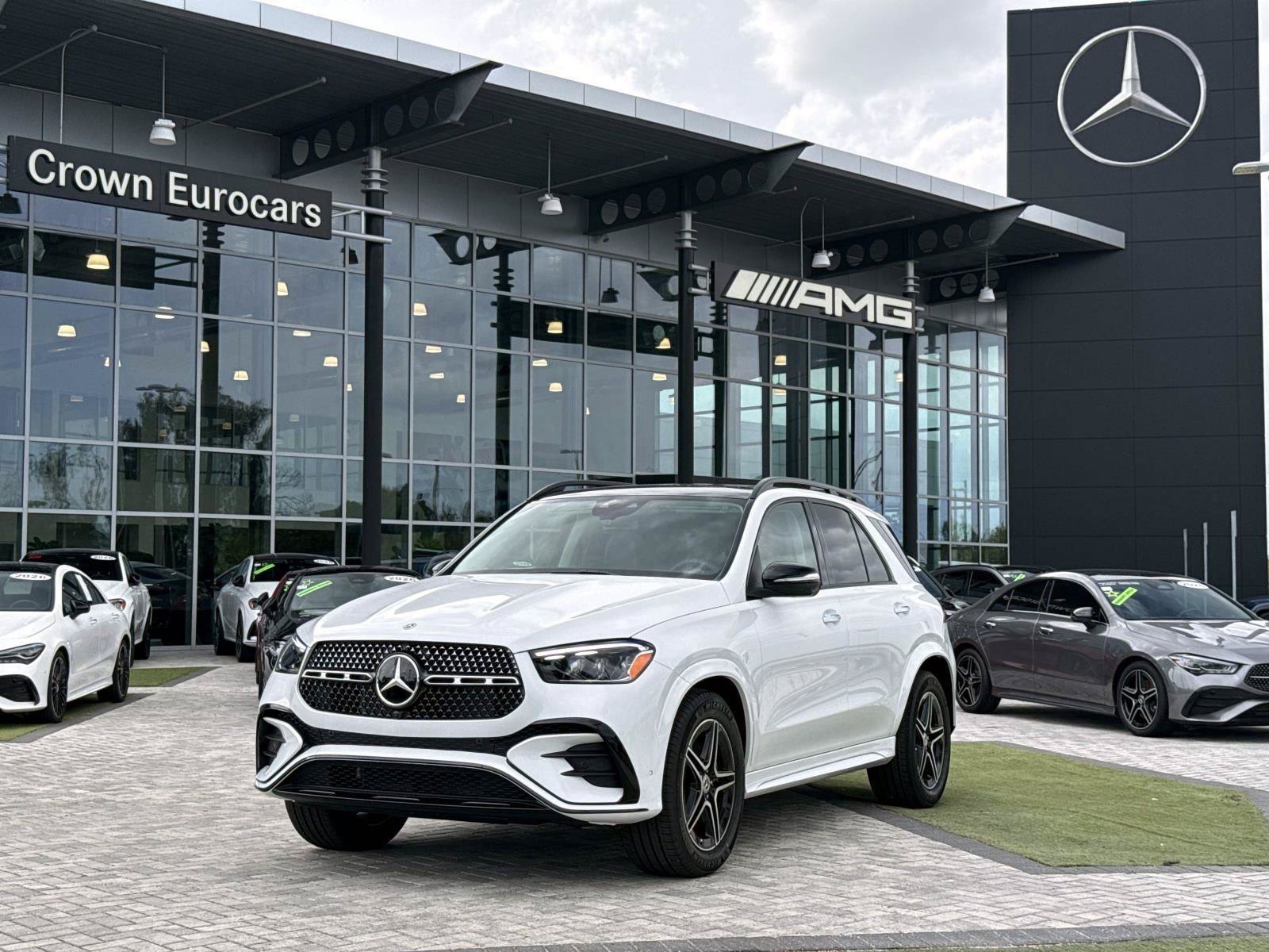 New 2026 Moonlight White Mercedes-Benz 350 4MATIC® SUV image 1