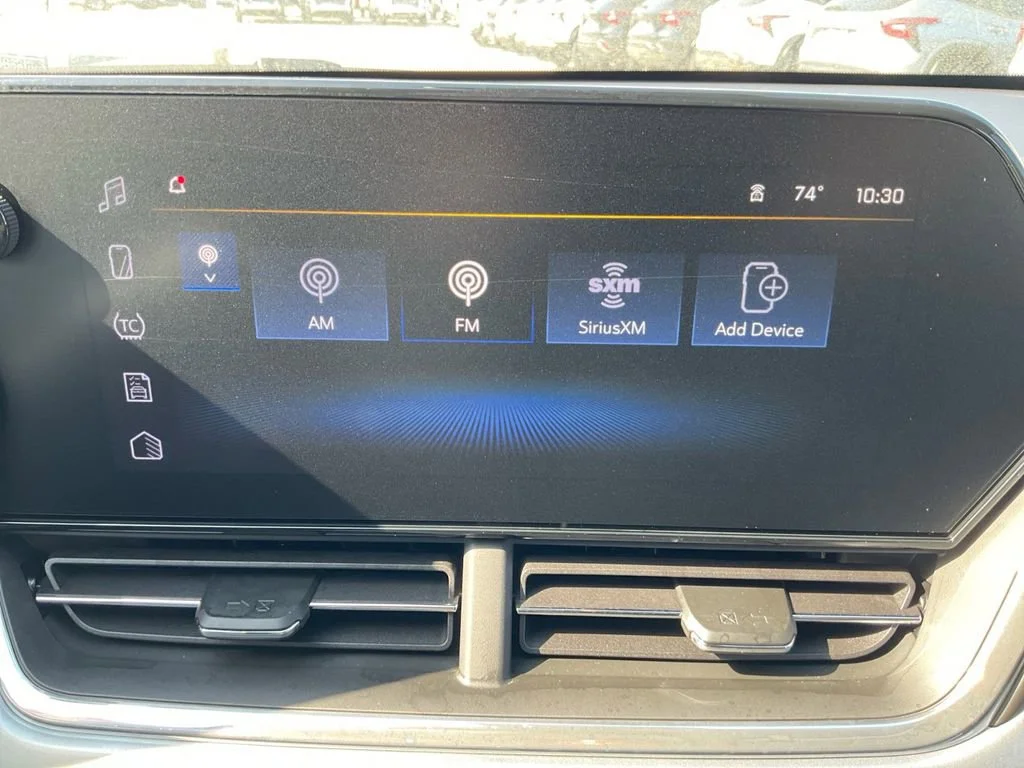 New 2026 Summit White Chevrolet LT image 19