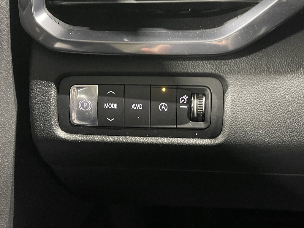 2025 GMC Acadia AT4 - Photo 33