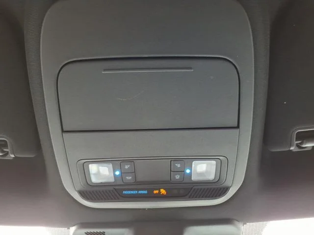 Used 2022 White Ford XL image 29