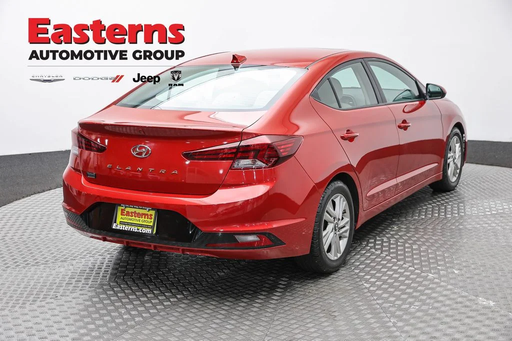Used 2019 Red Hyundai Value Edition image 6