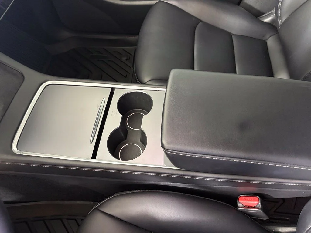 Used 2021 White Tesla Long Range image 28