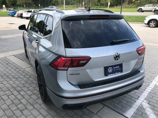 Certified Used 2023 Pyrite Silver Metallic Volkswagen SE R-Line Black image 6