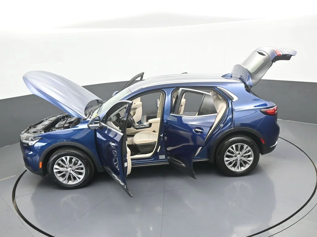 Used 2023 Sapphire Metallic Buick Preferred image 66