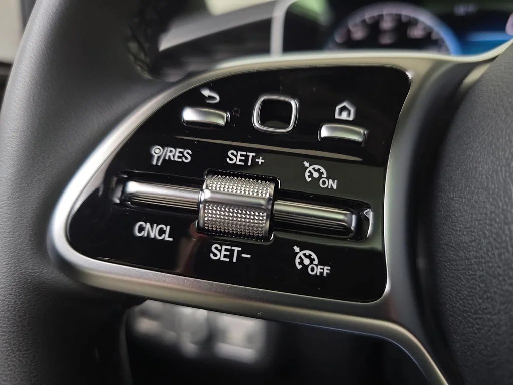 Used 2023 White Mercedes-Benz GLE 350 image 20