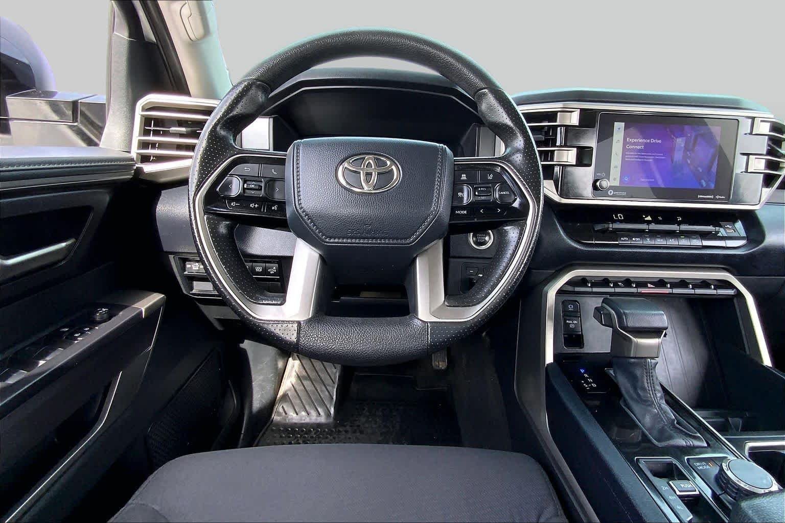 Used 2023 Ice Cap Toyota SR5 image 6