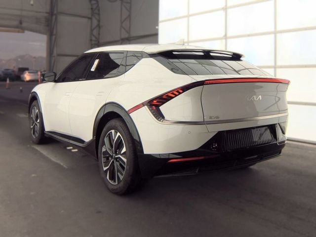 Certified Used 2024 Glacier Kia Wind image 4