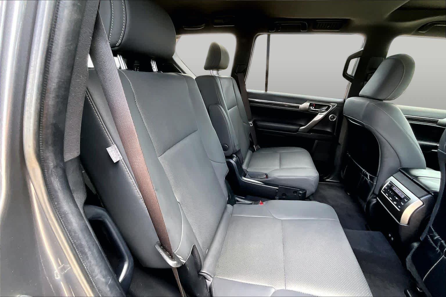 Used 2023 Nebula Gray Pearl Lexus Premium image 20